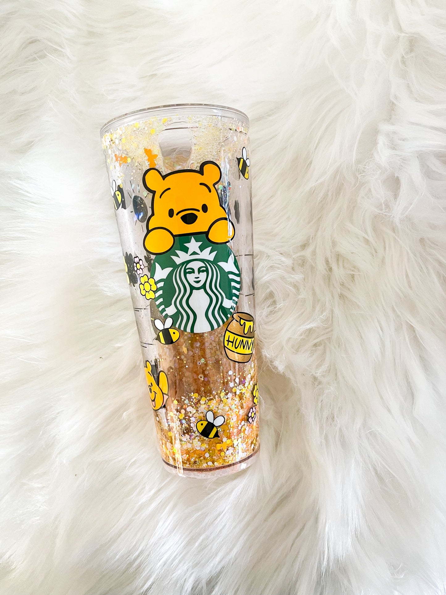 Winnie the Pooh - Snow Globe Glitter Flow Cup
