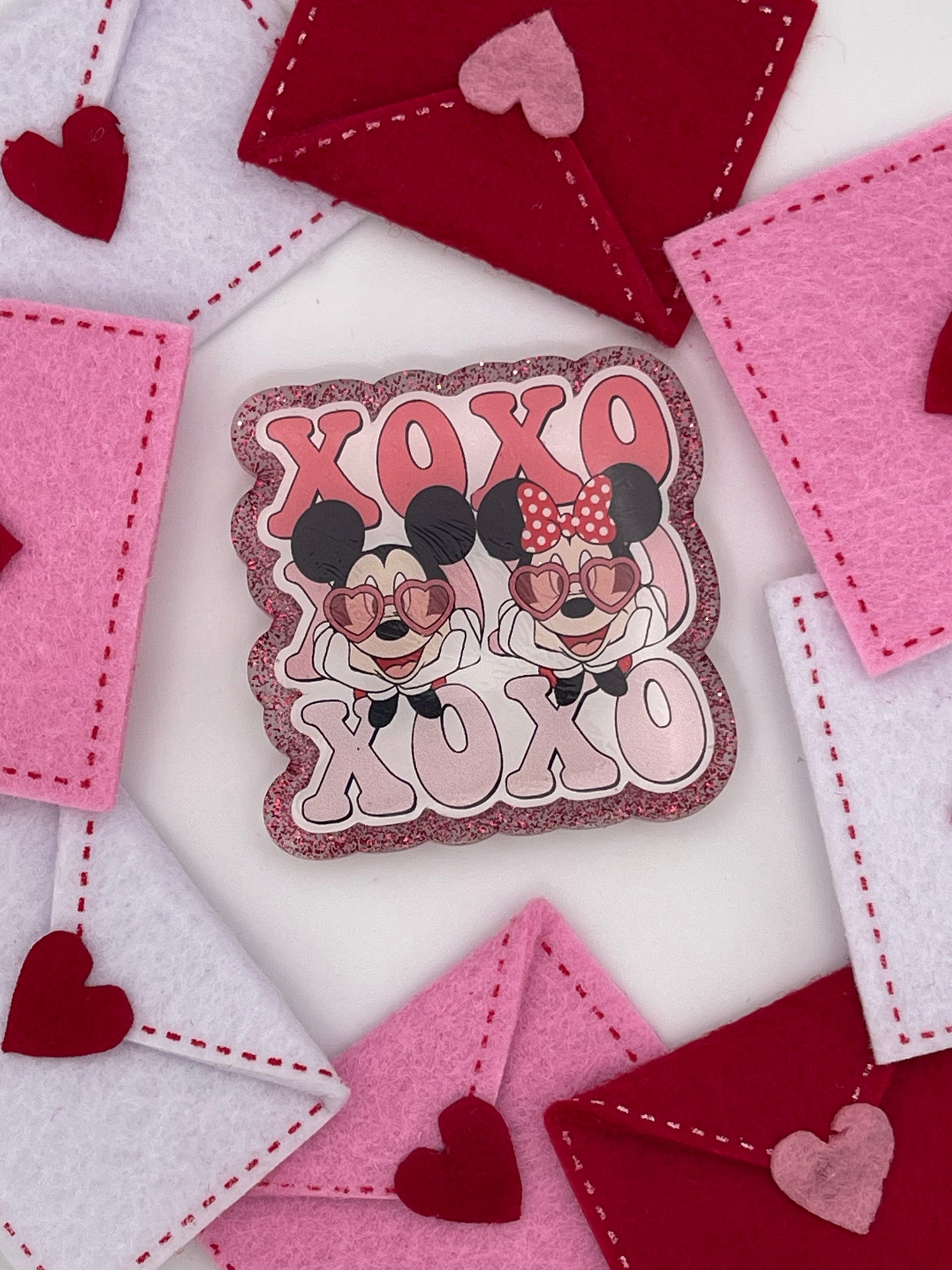 Mickey & Minnie XOXO - Badge Reel