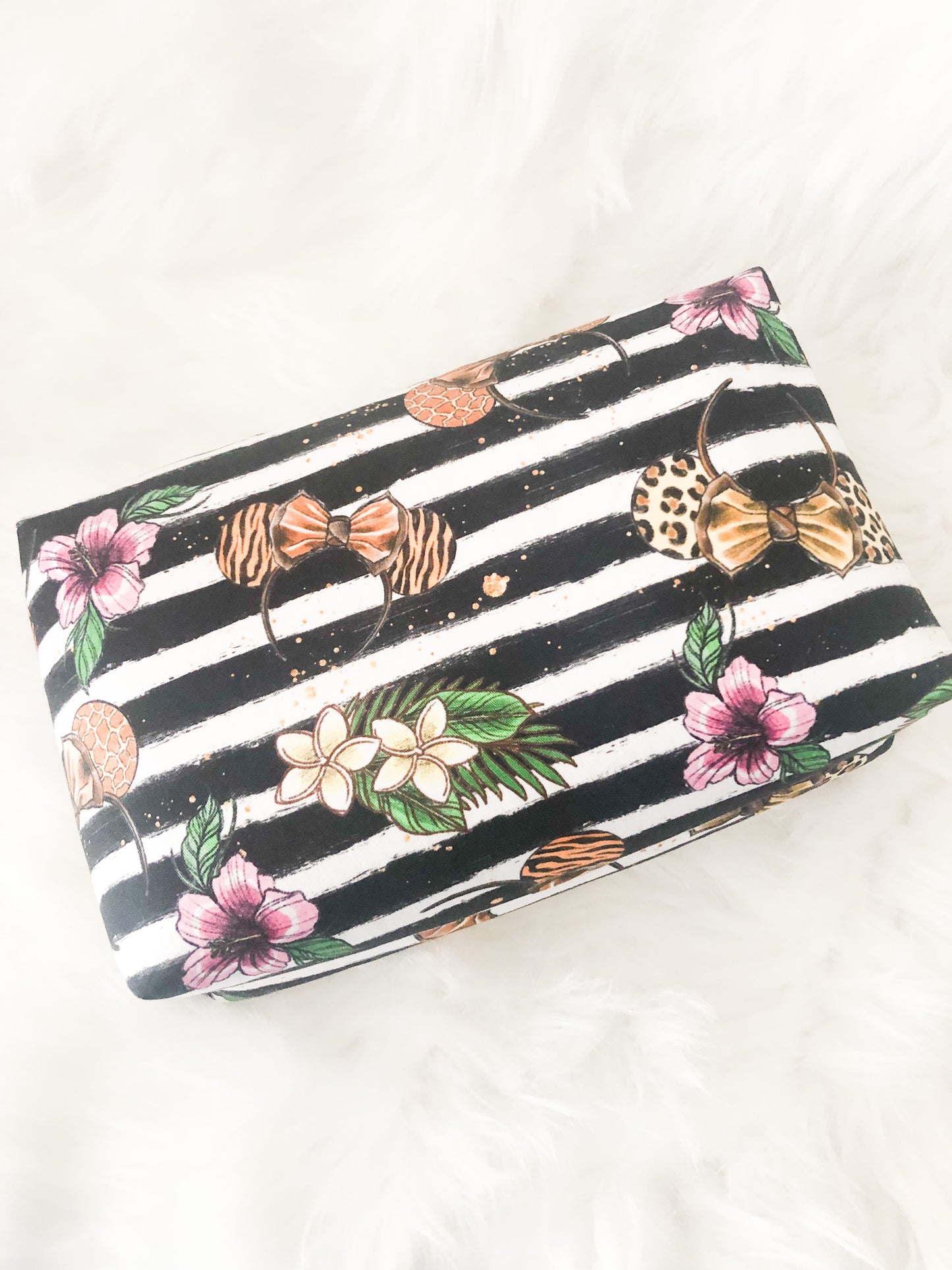 Safari Minnie Boxy Pouch