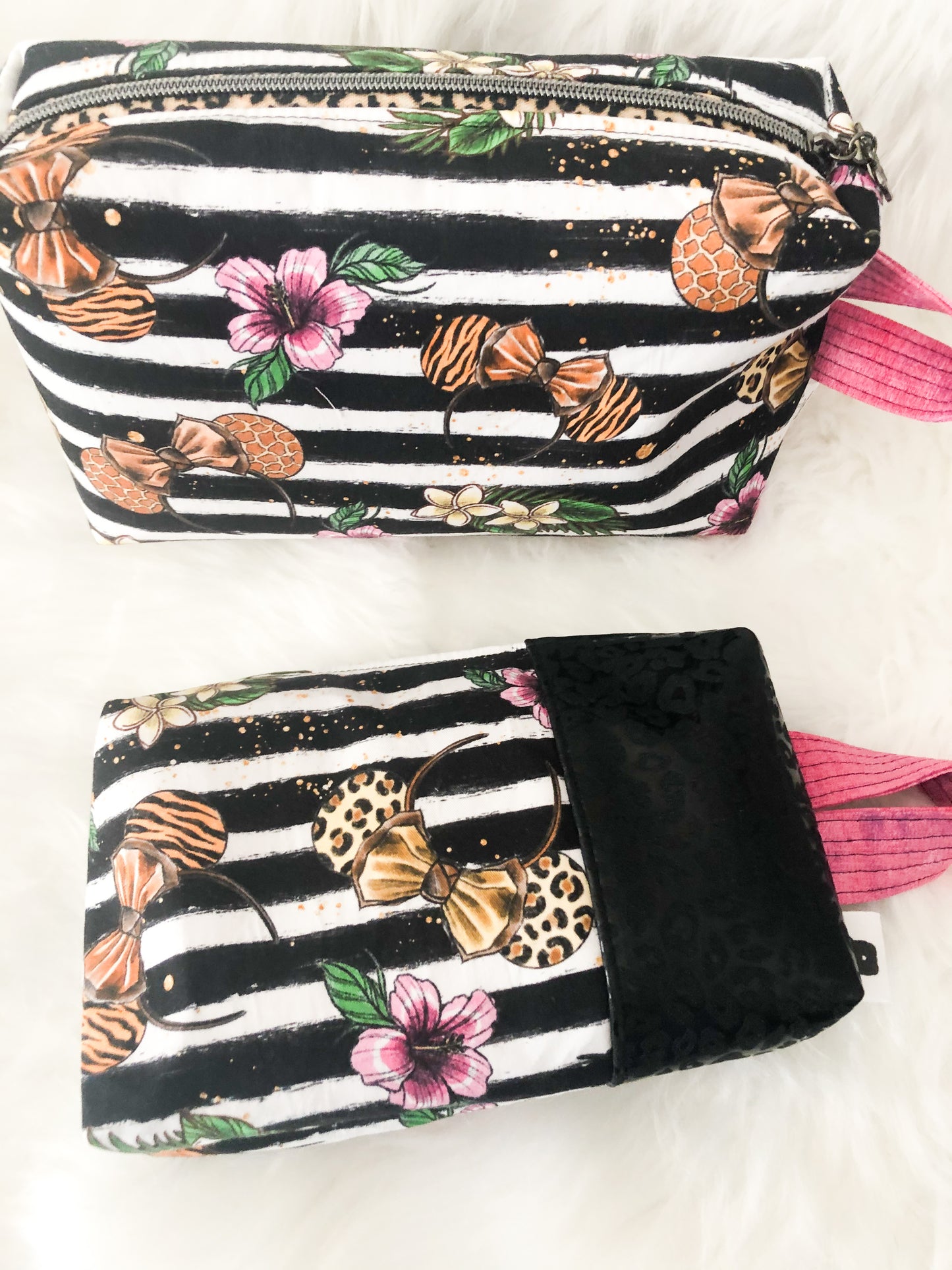 Safari Minnie Boxy Pouch